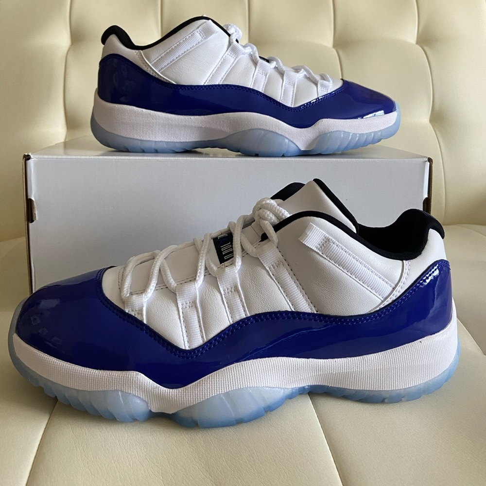 Jordan 11 Low Concord Sketch